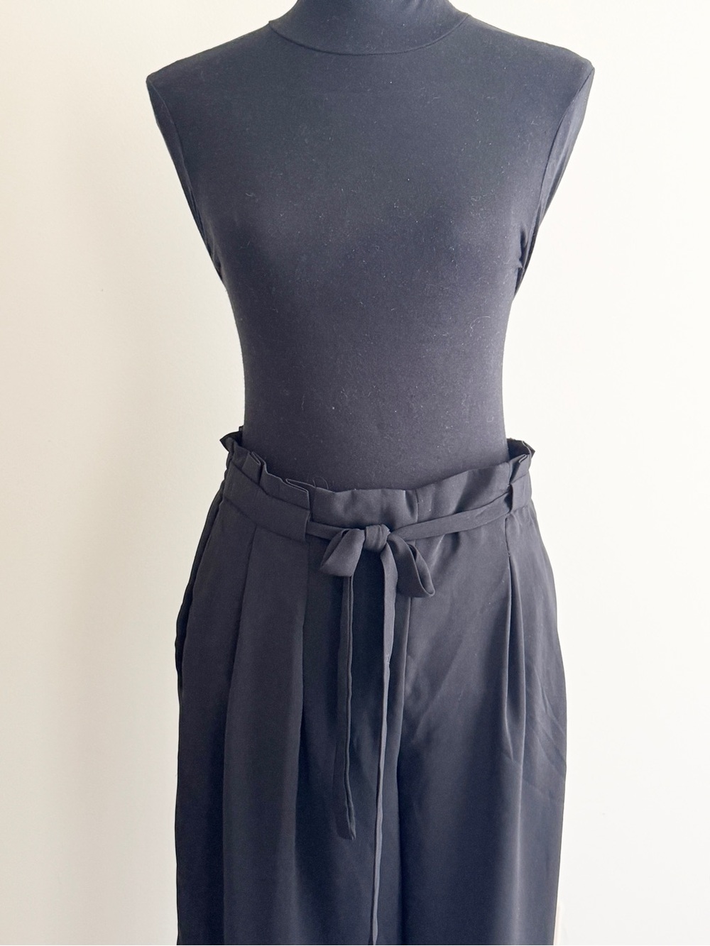 Vintage Adrienne Vittadini Paper Bag Wide Leg Pants Black Size Medium NWT career - Picture 3 of 9